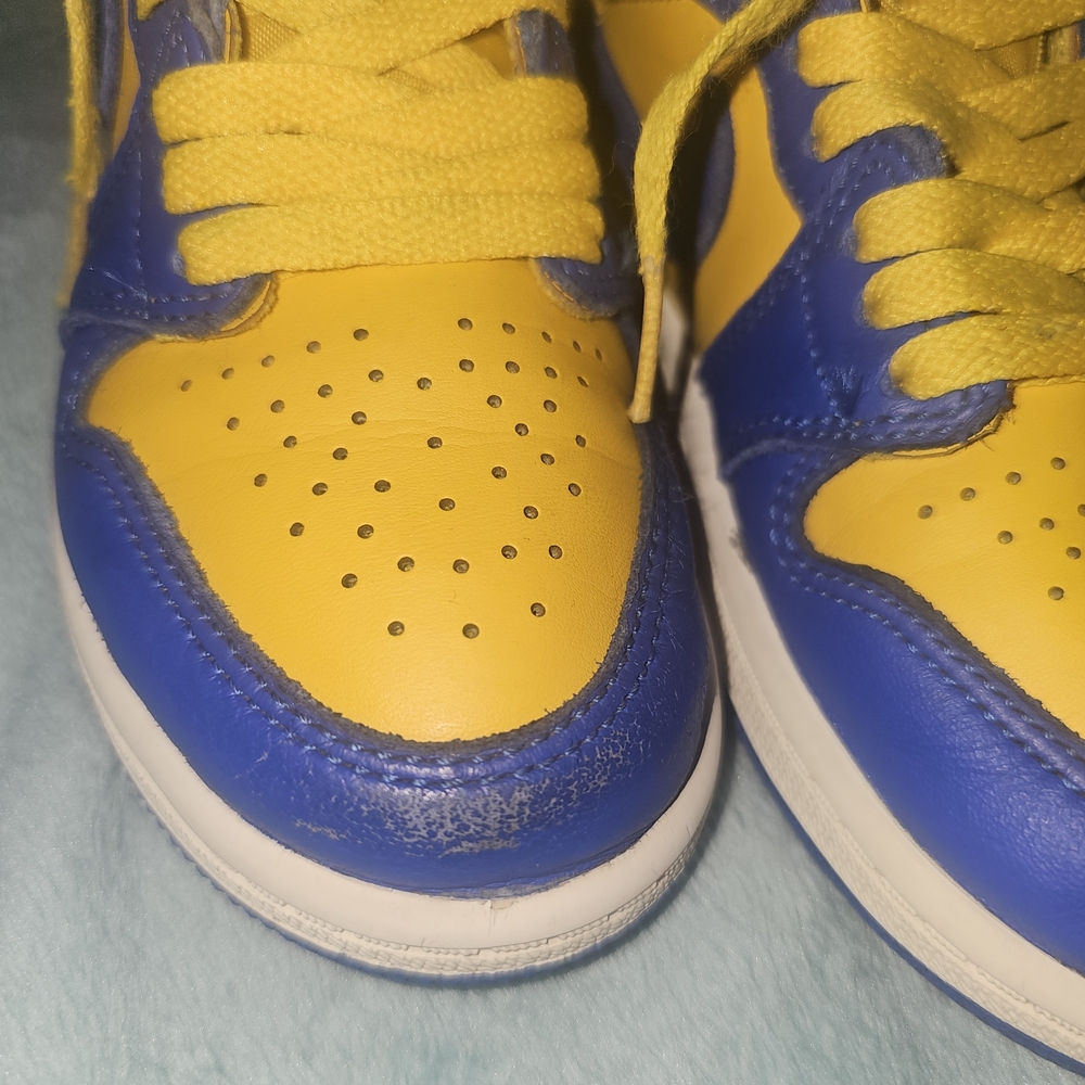 Jordan Kids Sneakers in Blue and Yellow - Picture 9 of 13